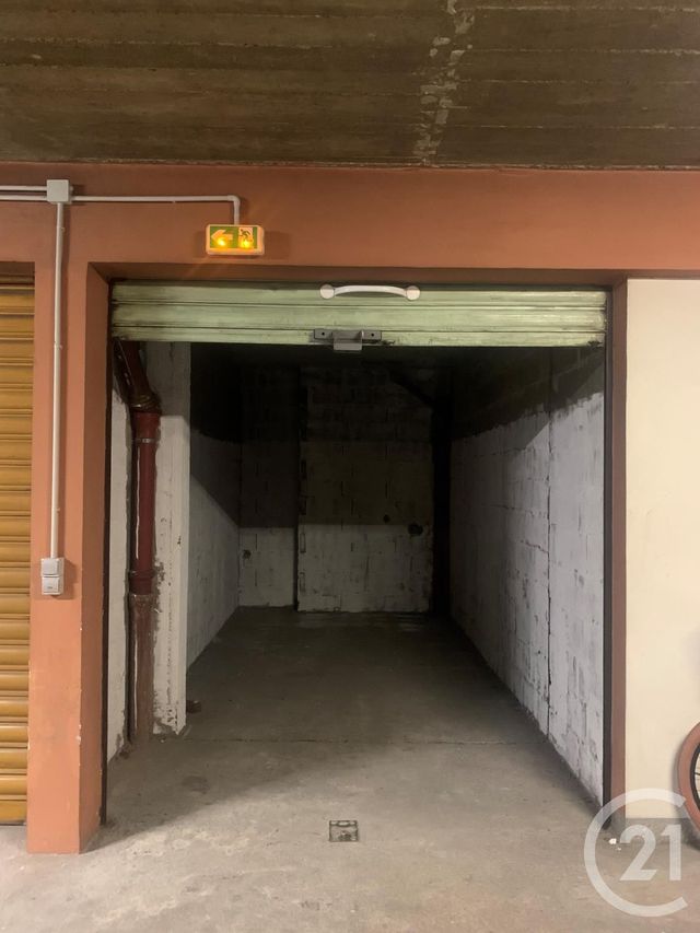 Parking à vendre - 12,30 m2 - Paris - 75015 - ILE-DE-FRANCE